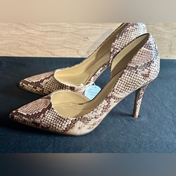 New Jessica Simpson snakeskin heels - Picture 3 of 6